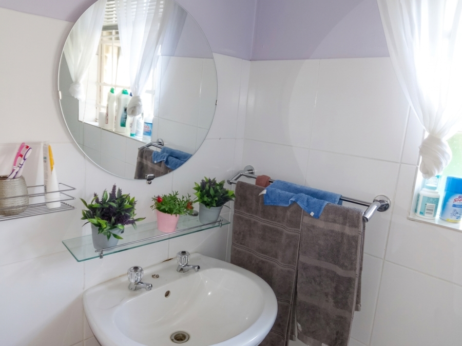 3 Bedroom Property for Sale in Geelhoutpark North West